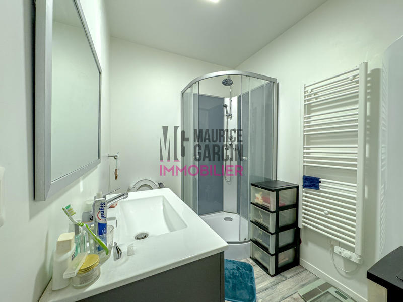 Maison - 240 m² - 7 pièces