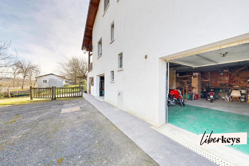 Maison - 151 m² - 5 pièces