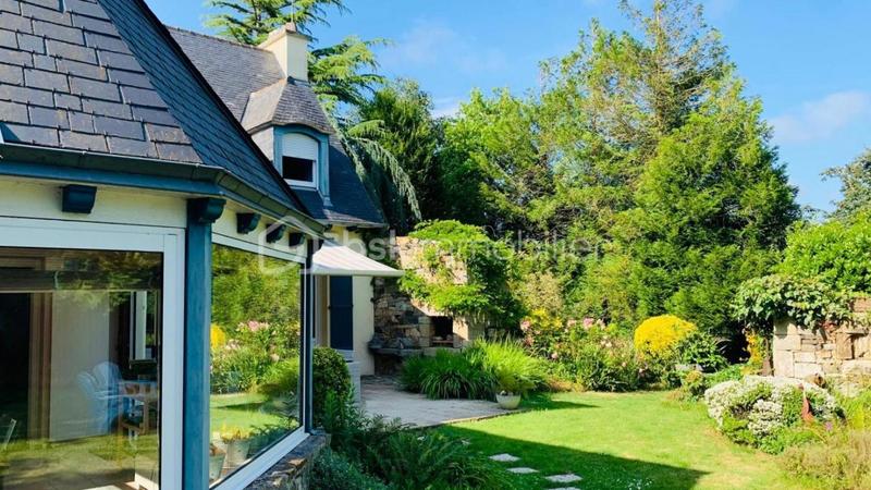 Propriété - 184 m² - 7 pièces