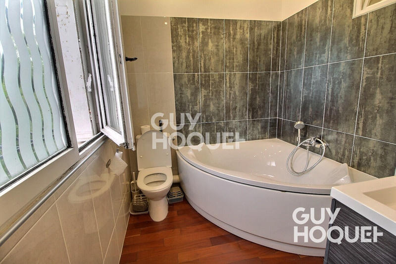 Maison - 103 m² - 5 pièces