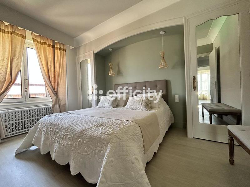 Maison - 151 m² - 6 pièces