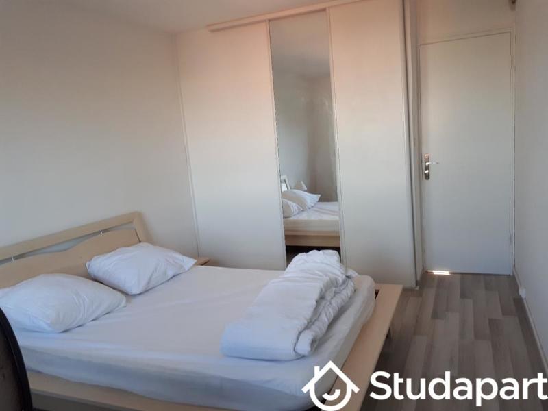 Chambre - 12 m² - 1 pièce