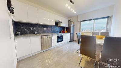 Appartement - 104 m² - 4 pièces