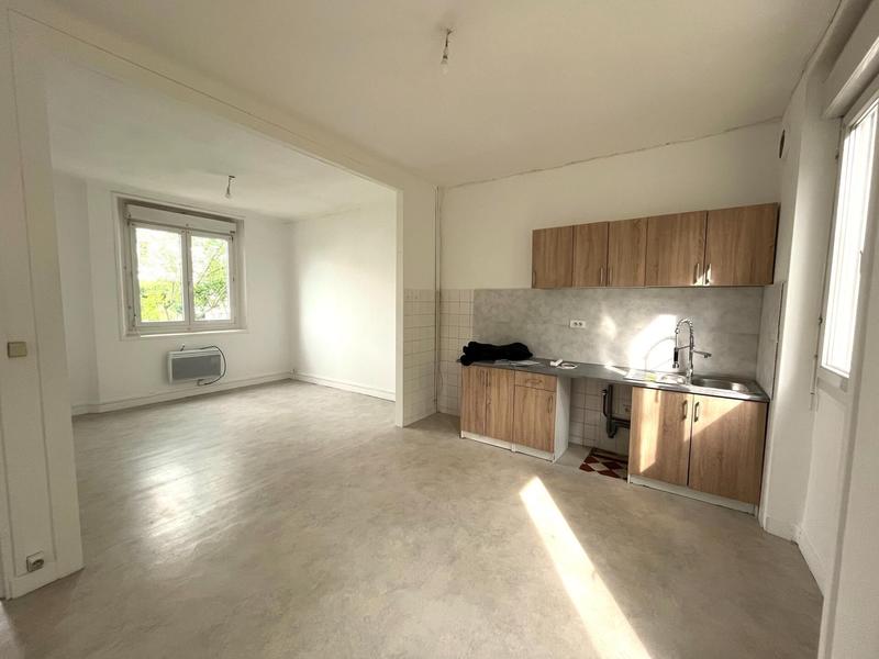 Maison - 205 m² - 10 pièces