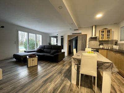 Maison - 120 m² - 4 pièces