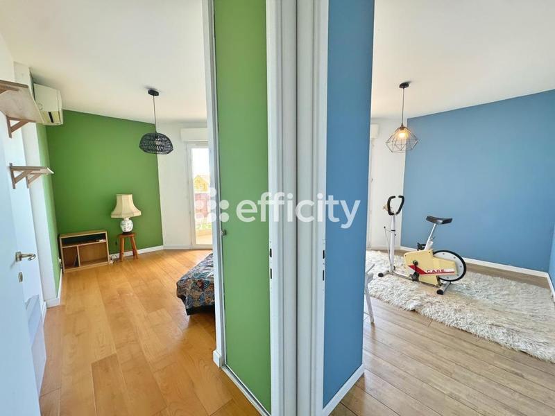 Appartement - 80 m² - 4 pièces