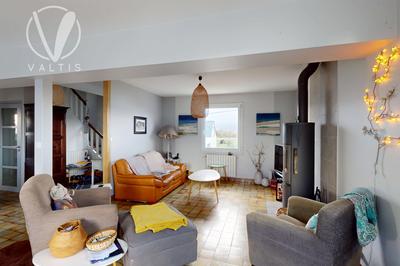 Maison - 196 m² - 8 pièces