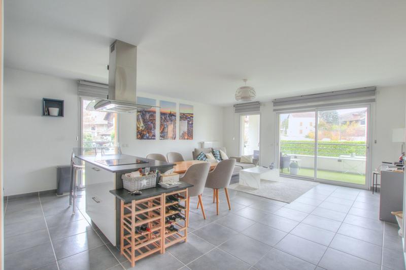 Appartement - 93 m² - 4 pièces