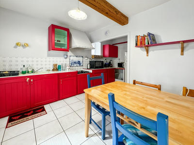 Maison - 185 m² - 7 pièces