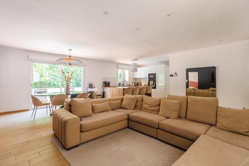 Maison - 103 m² - 4 pièces