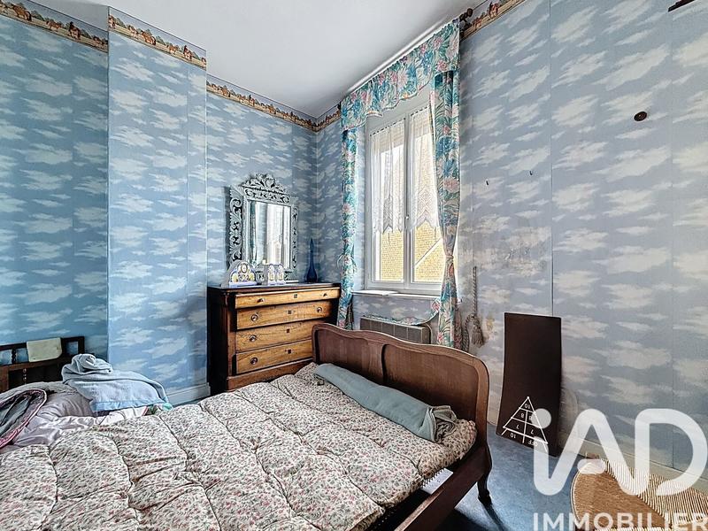 Maison - 203 m² - 10 pièces