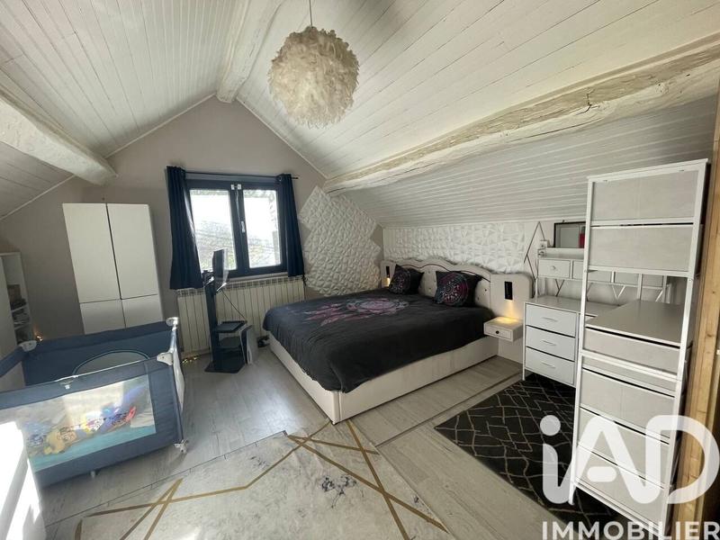 Maison - 138 m² - 5 pièces