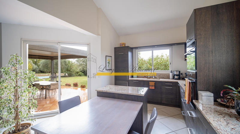 Maison - 177 m² - 5 pièces