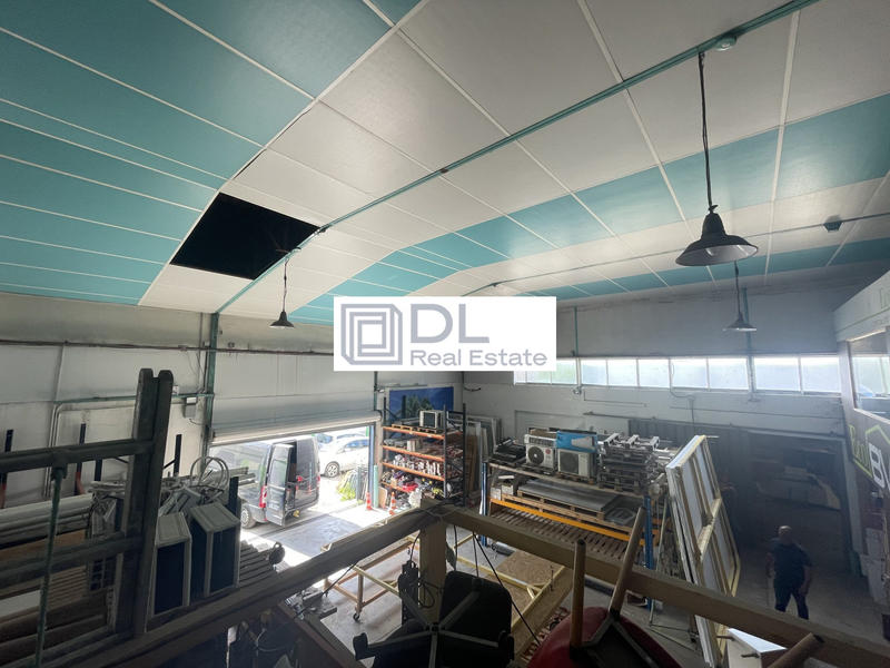 Entrepôt - 800 m²