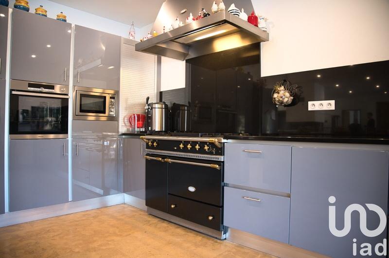 Maison de campagne - 280 m² - 9 pièces