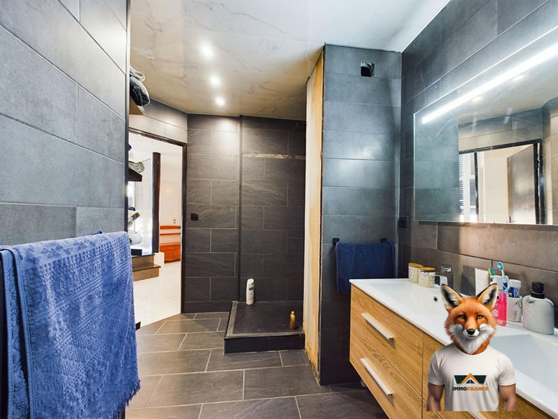 Appartement - 160 m² - 5 pièces