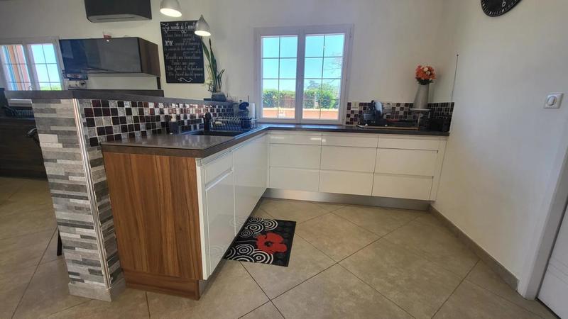 Villa - 220 m² - 6 pièces