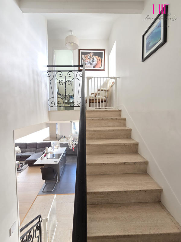 Maison traditionnelle - 125 m² - 6 pièces