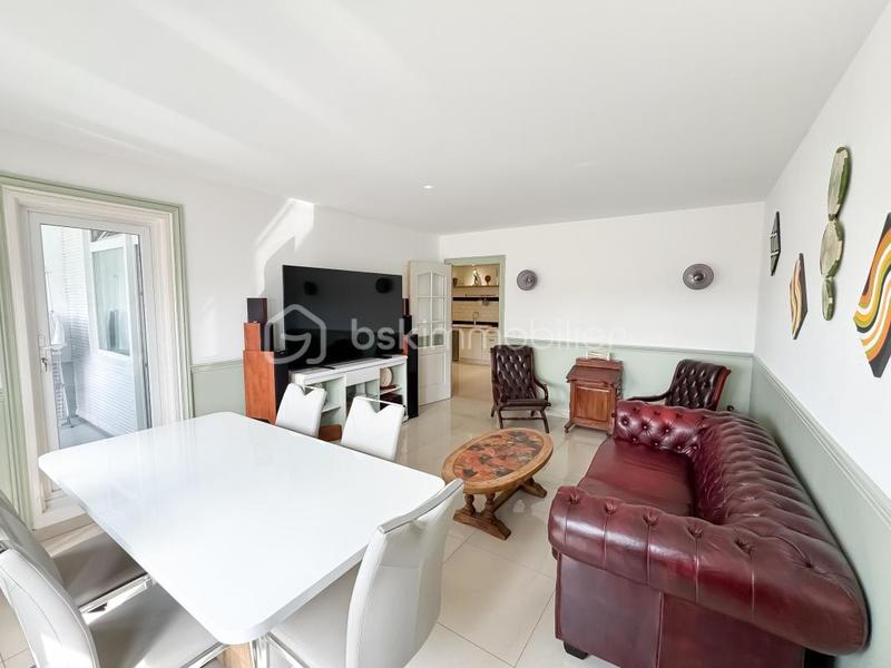 Appartement - 77 m² - 4 pièces