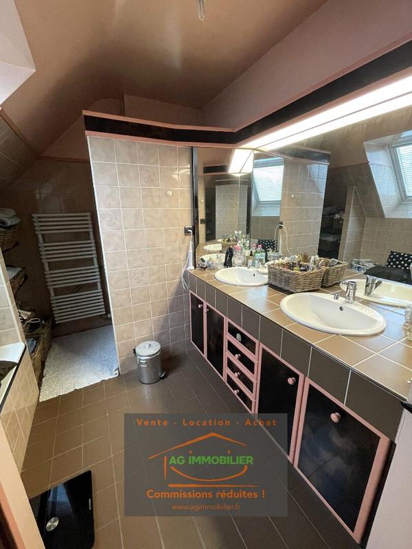 Maison - 172 m² - 8 pièces