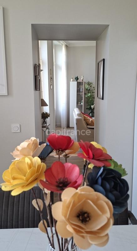 Appartement bourgeois - 103 m² - 3 pièces