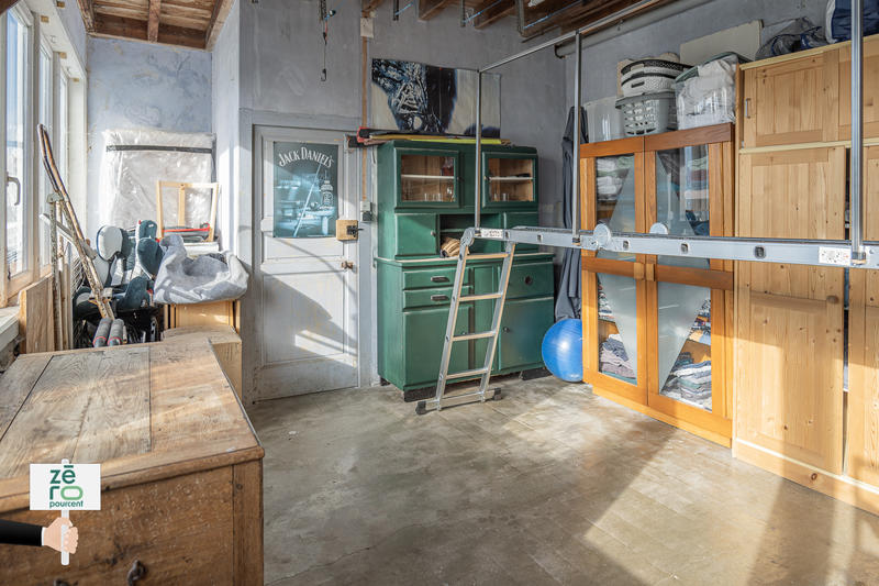 Maison - 230 m² - 10 pièces