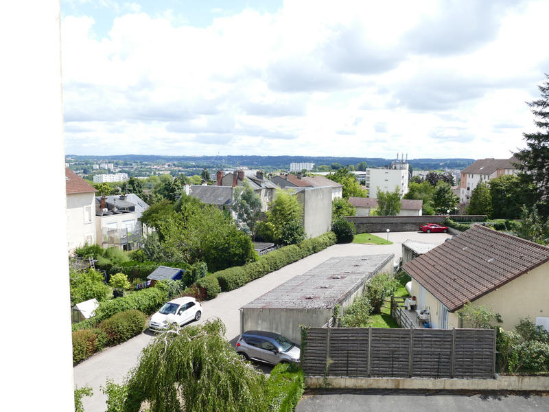 Appartement - 80 m² - 4 pièces