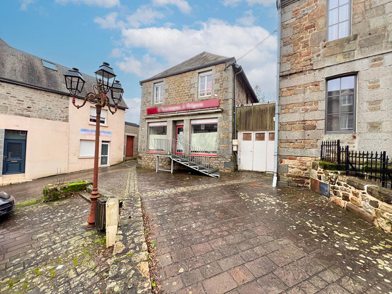 Local commercial - 153 m²