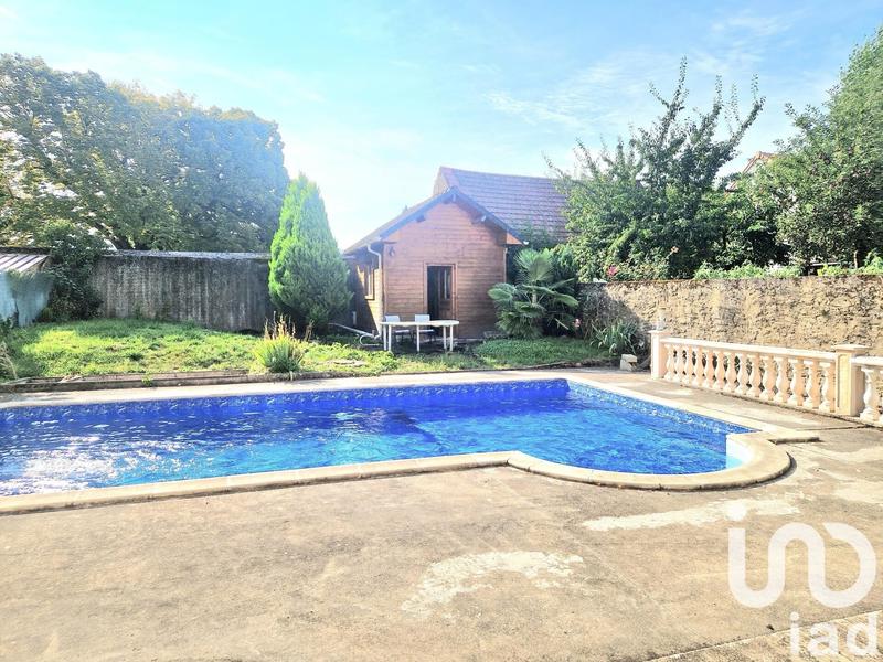 Maison - 224 m² - 10 pièces