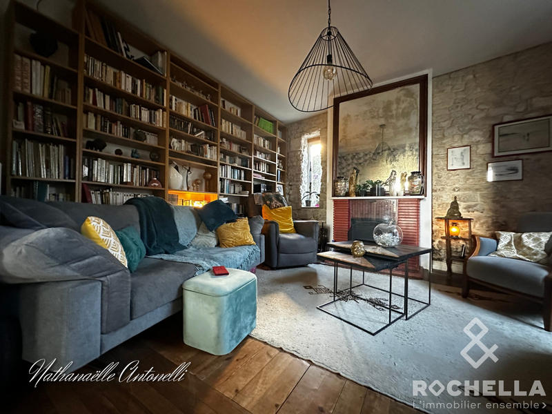 Maison ancienne - 256 m² - 8 pièces