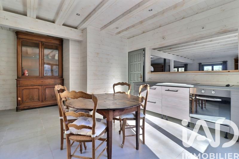 Maison - 227 m² - 6 pièces