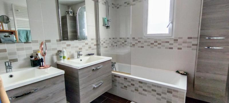 Maison - 105 m² - 6 pièces