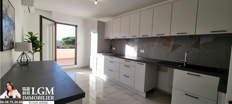 Appartement - 125 m² - 5 pièces