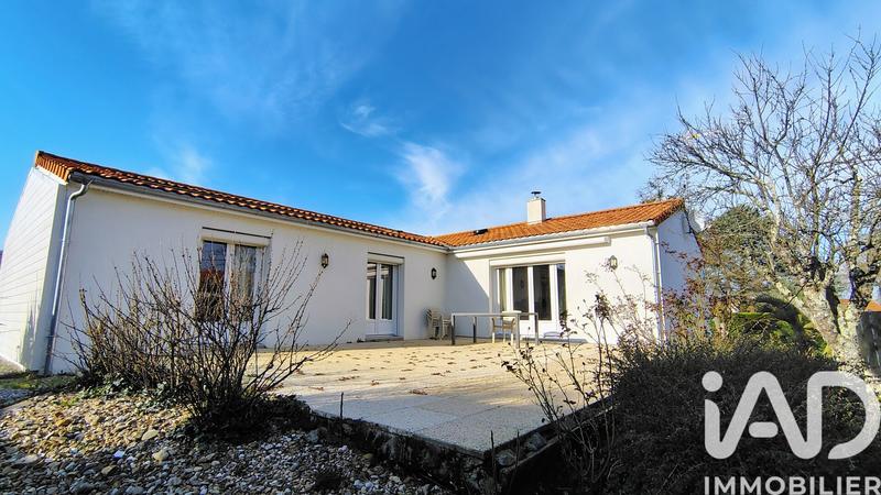 Maison - 160 m² - 8 pièces