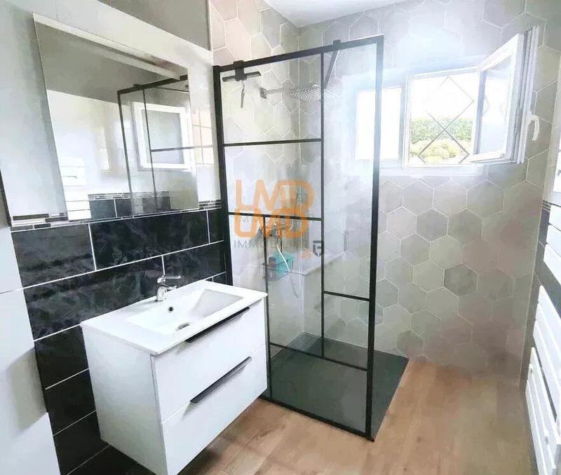 Maison - 157 m² - 7 pièces