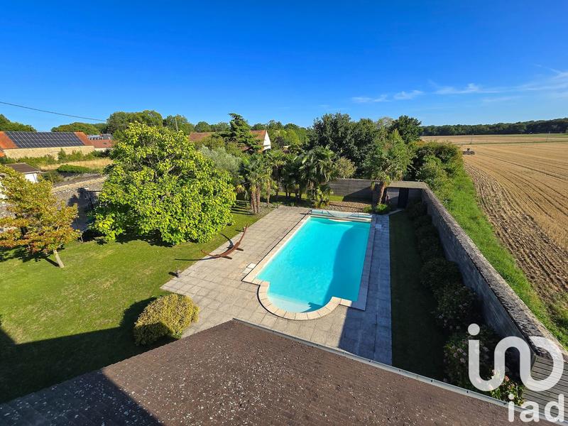 Maison - 238 m² - 8 pièces