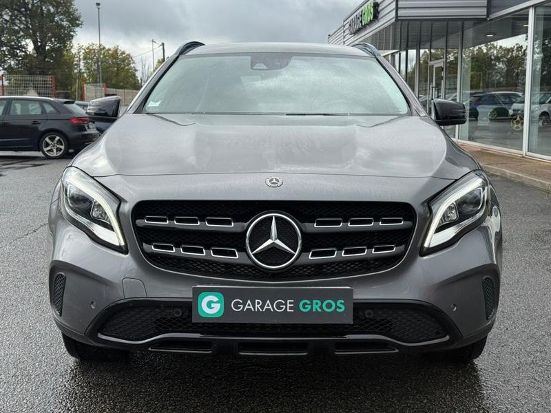 Mercedes Gla 200 7-G Dct Sensation
