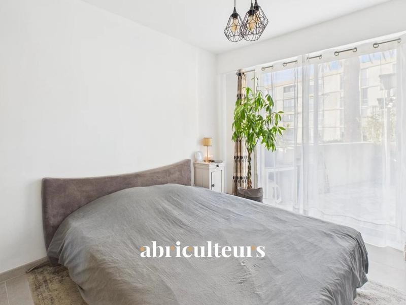 Appartement ancien - 72 m² - 3 pièces