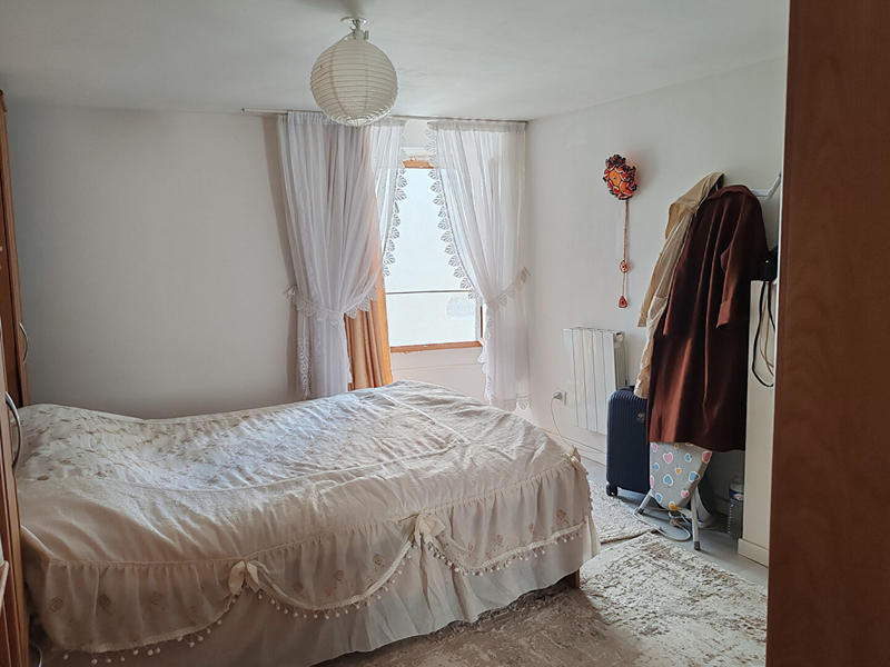 Maison - 143 m² - 8 pièces