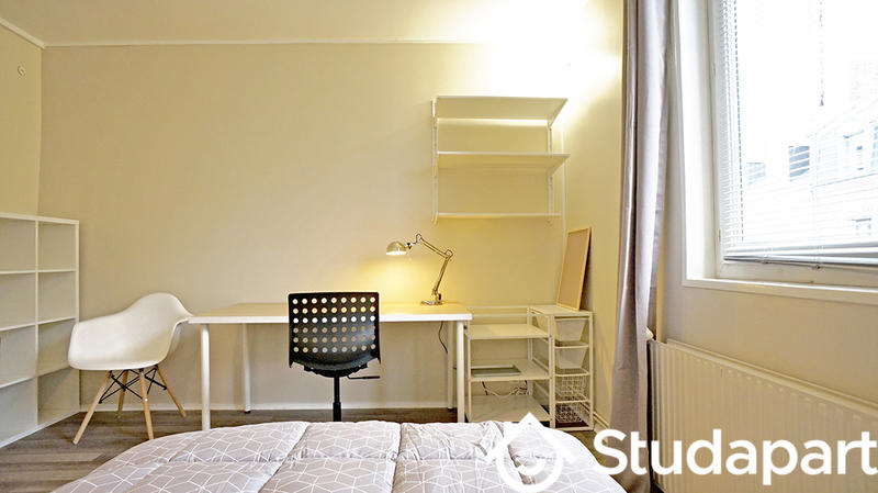 Chambre - 11 m² - 1 pièce