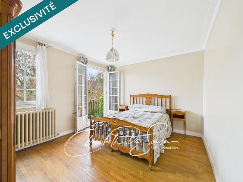 Maison - 233 m² - 6 pièces