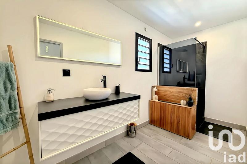 Maison - 98 m² - 5 pièces