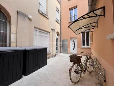 Appartement - 16 m² - 1 pièce