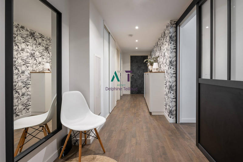 Appartement - 90 m² - 4 pièces