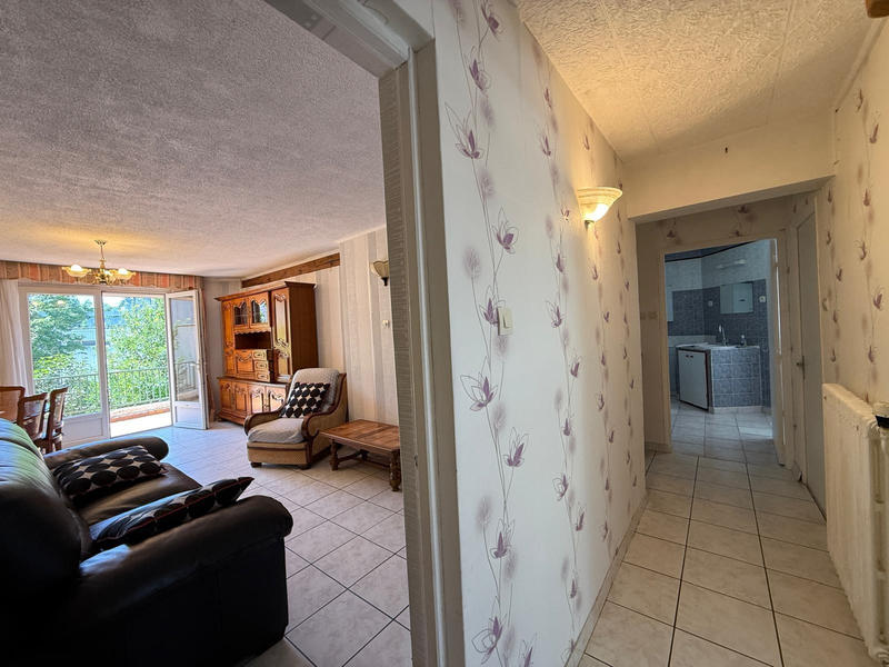 Maison - 102 m² - 4 pièces