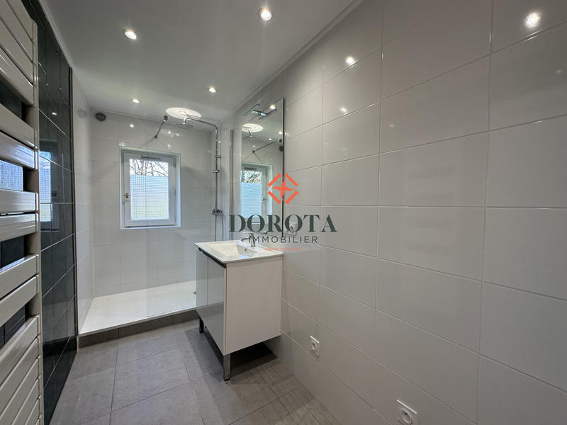 Appartement - 136 m² - 4 pièces