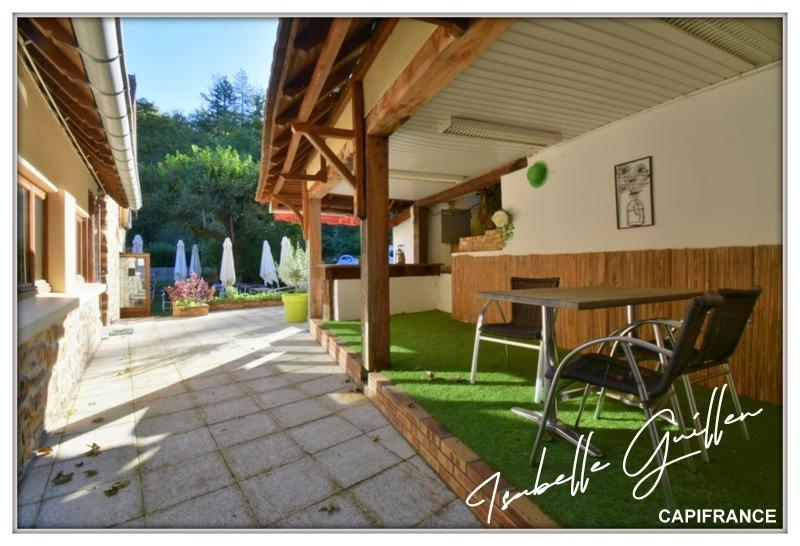 Propriété - 301 m² - 5 pièces