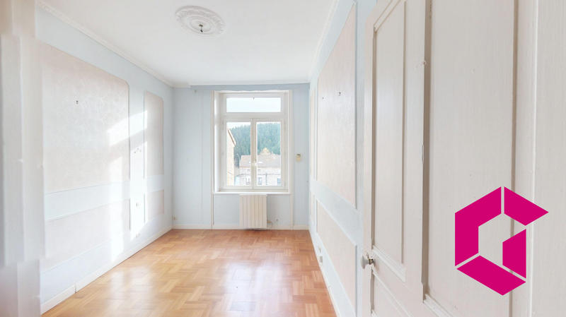 Maison - 217 m² - 9 pièces