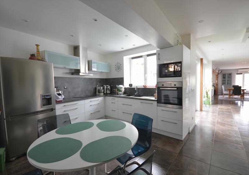 Maison - 170 m² - 6 pièces