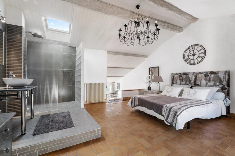 Appartement - 177 m² - 7 pièces